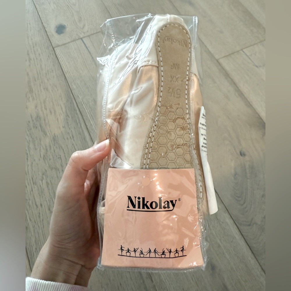 Brand New Nikolay Starpointe Sz 5.5 XX MF Shank Pointe shoes